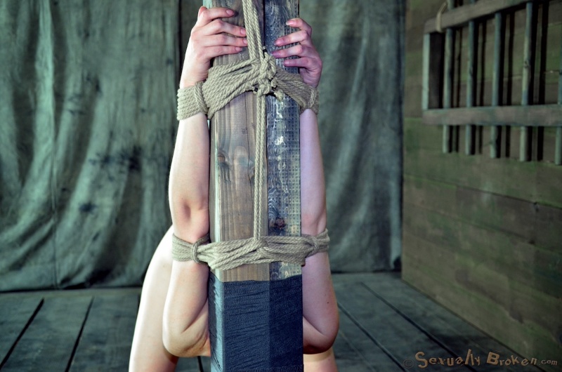 Beauty with bonded boobs is trying dirty oral sex