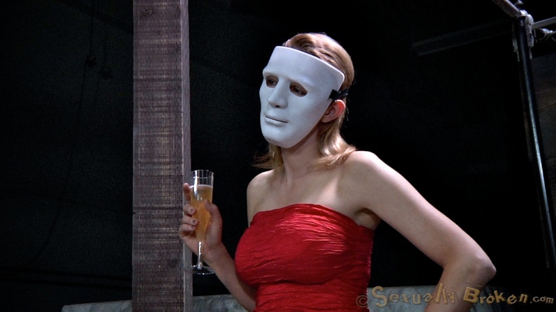 Two slender brunettes got used as sex objects