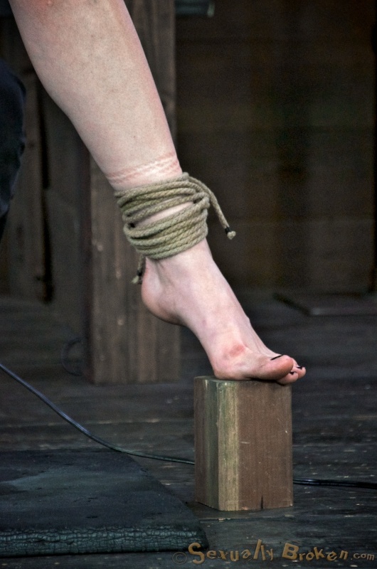 Teen's beautiful face designated by master's cock